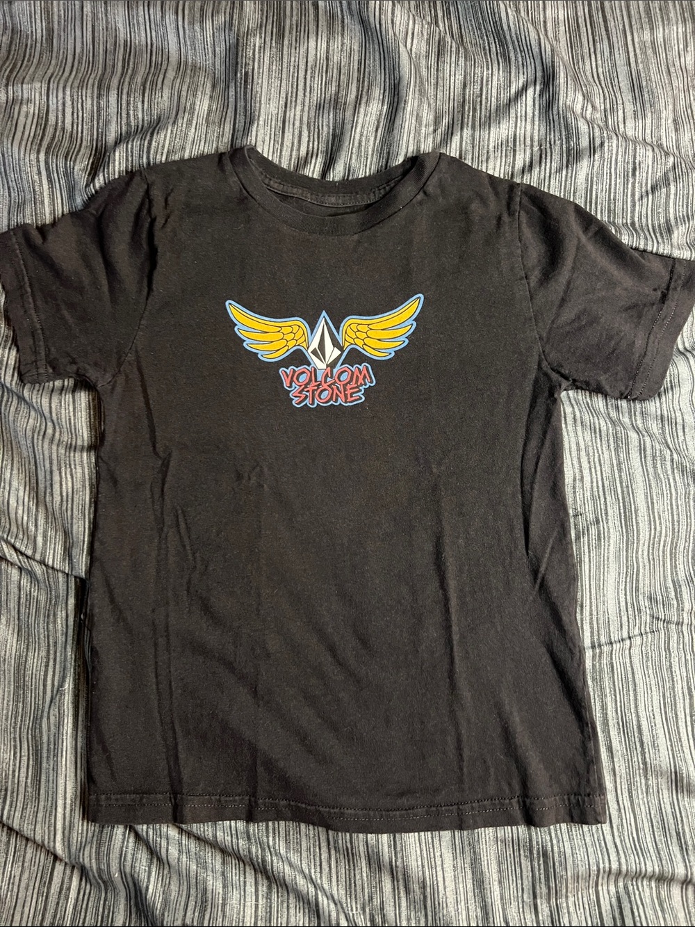 Volcom t-shirt.